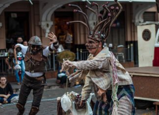 Cia A DitaCuja apresenta “Mostra de Repertório” com programação gratuita